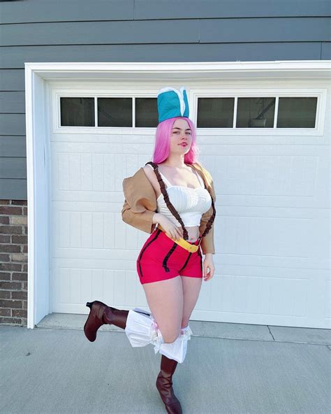 212 upvotes. . Muscle mommy cosplays
